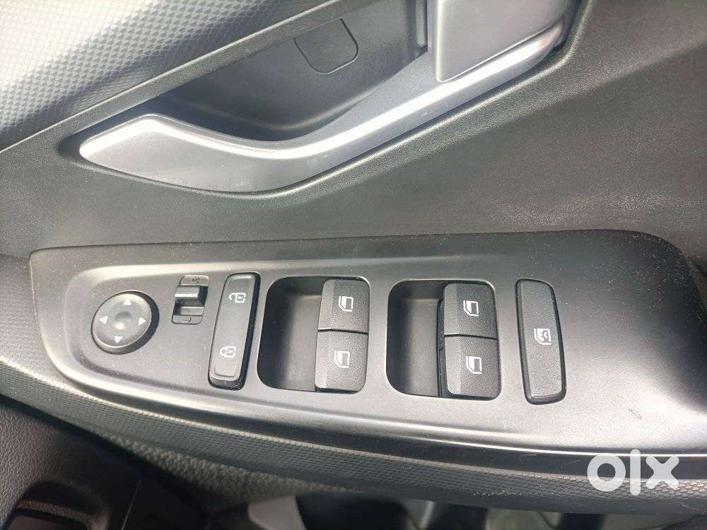 Hyundai Creta 1.5 S Plus Knight Petrol Dual Tone, 2022, Petrol