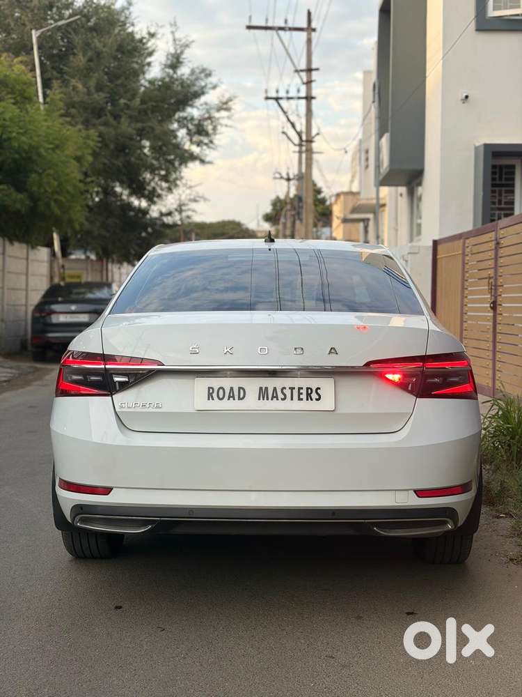 Skoda Superb 2.0 Tsi At L&k, 2020, Petrol