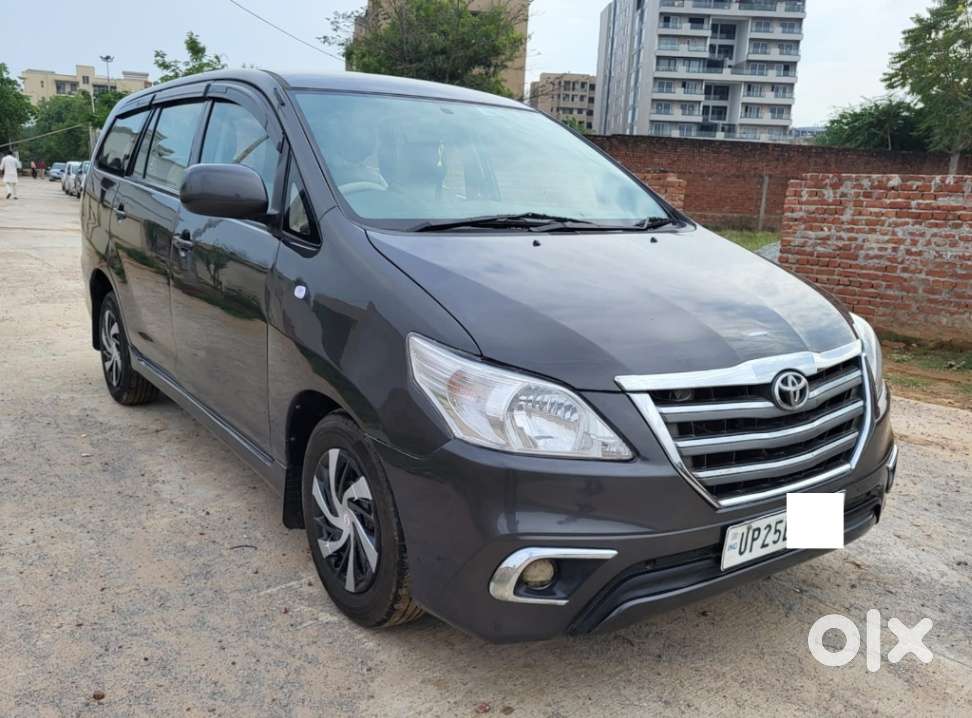 Toyota Innova 2.5 G (diesel) 8 Seater, 2015, Diesel