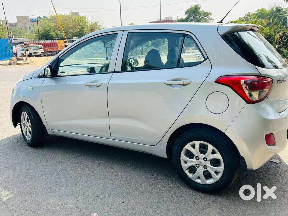 Hyundai Grand I10 Magna O At Petrol, 2016, Petrol