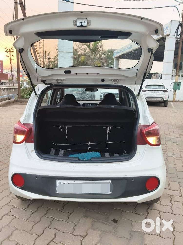 Hyundai Grand I10 Sportz 1.2 Kappa Vtvt, 2017, Petrol