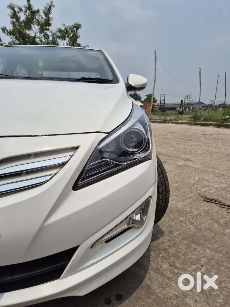 Hyundai Verna 2016 Petrol 15576 Km Driven