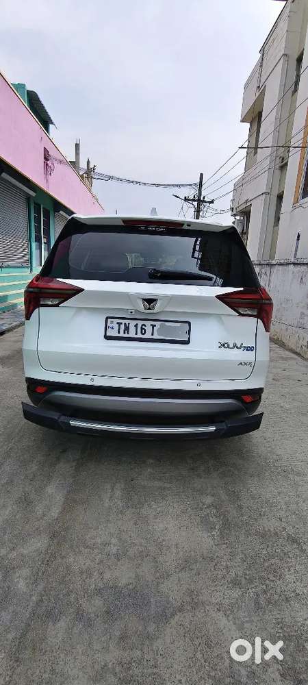Mahindra Xuv700 2025 Diesel Well Maintained
