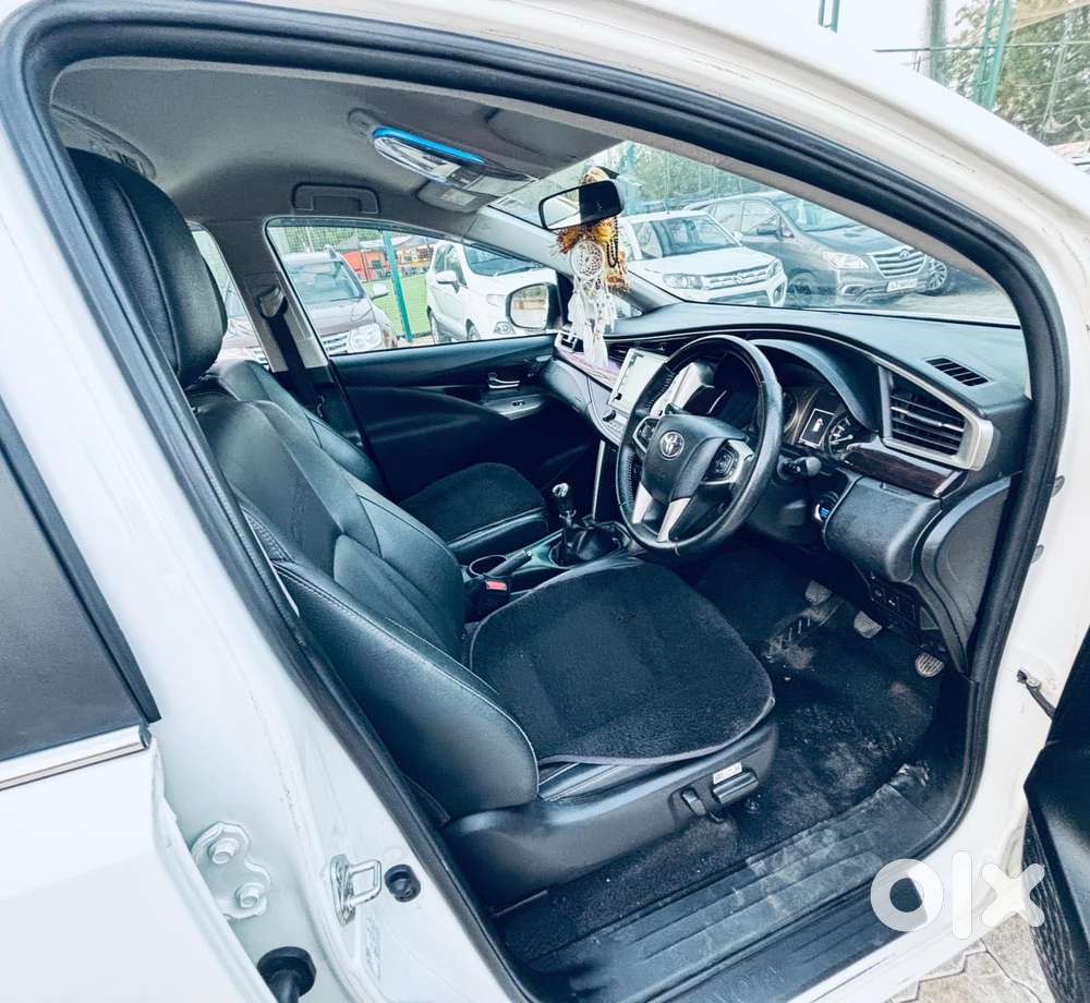 Toyota Innova Crysta [2020-ongoing] 2.4 Zx 7 Str, 2023, Diesel