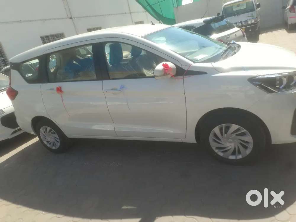 Maruti Suzuki Ertiga 2026 Cng & Hybrids 25000 Km Driven