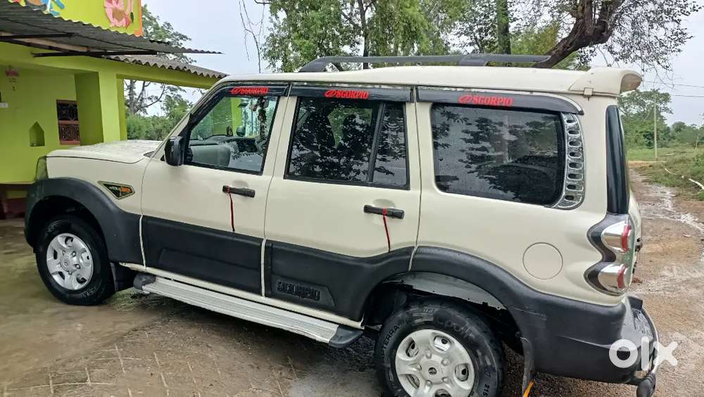 Mahindra Scorpio 2.5 S2 7 Str 2017