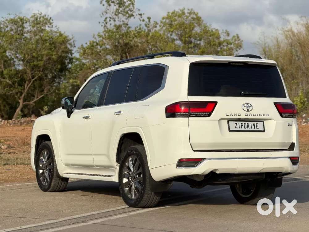 Toyota Land Cruiser 3.3 Zx Diesel, 2023, Diesel
