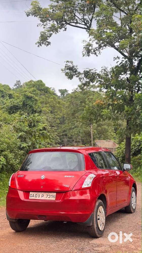 Maruti Suzuki Swift Vxi + Manual, 2014, Petrol