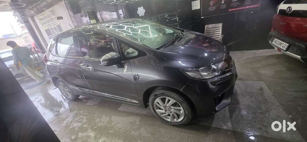Honda Jazz V Mt Privilege, 2017, Petrol