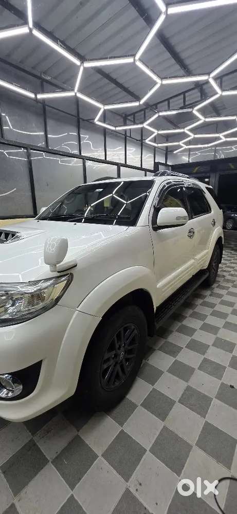 Toyota Fortuner 2015 diesel