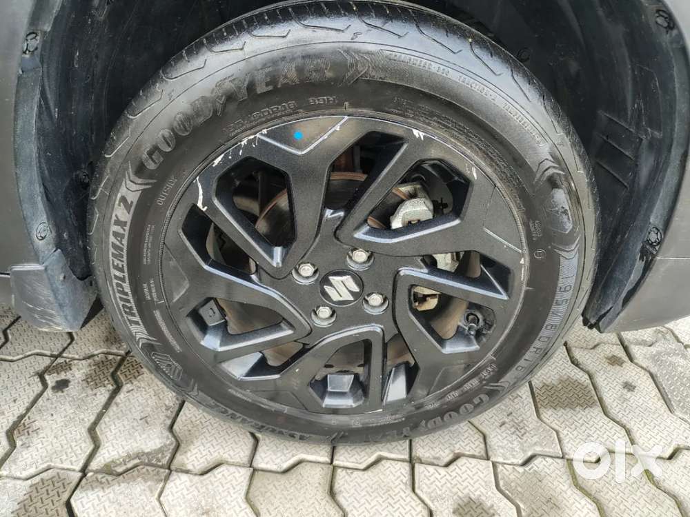 Maruti Suzuki Fronx Delta Plus 1.2l Ags, 2023, Petrol