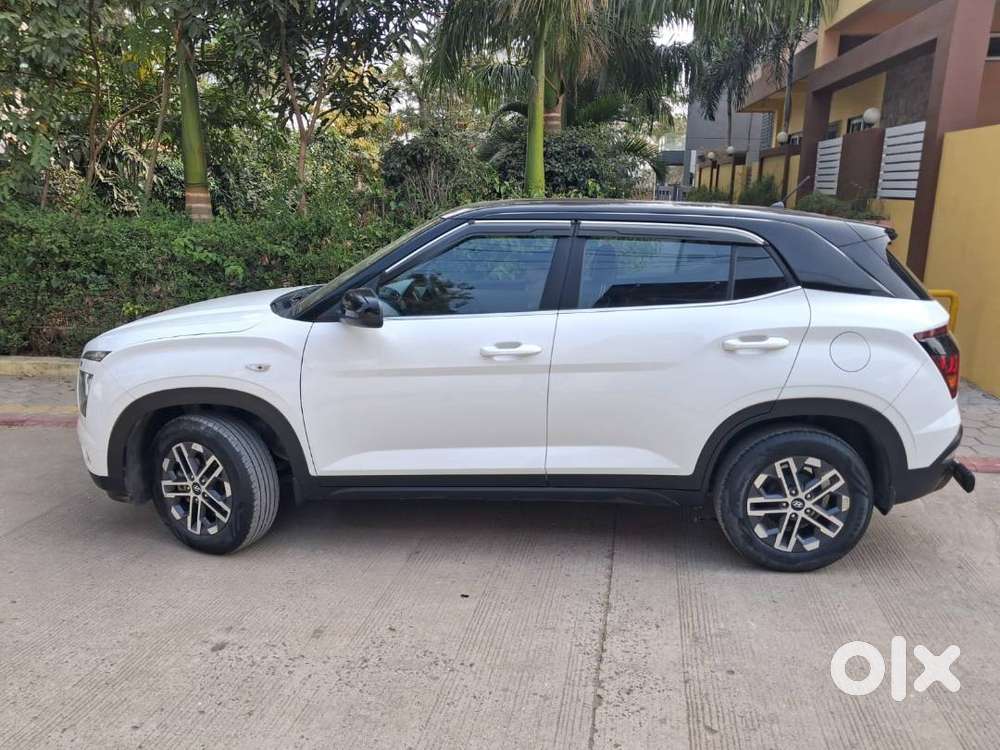 White Creta Diesel Jan2023 Model 24500kms 1st Owner