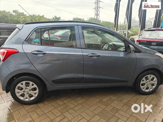 Hyundai Grand I10 Sportz, 2016, Petrol