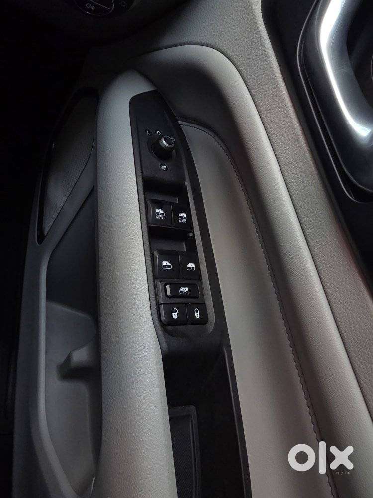 Jeep Compass 2.0 Longitude Option, 2024, Diesel