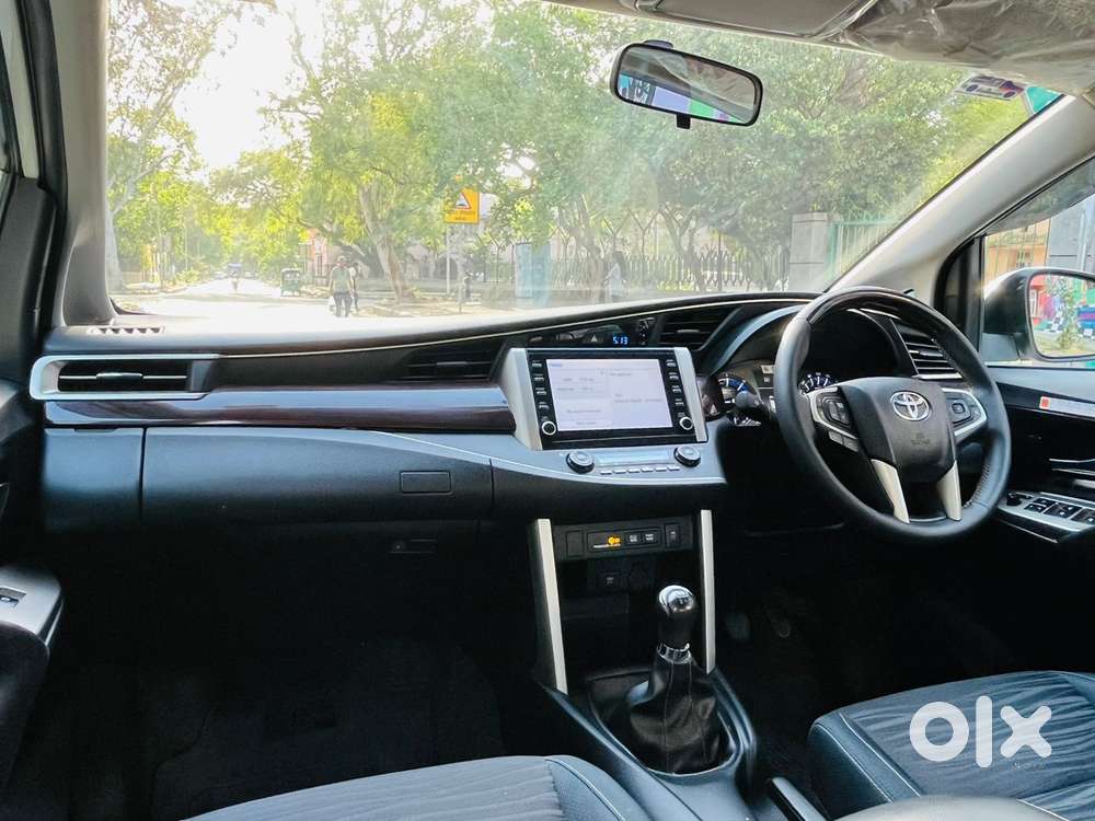 Toyota Innova Crysta [2020-ongoing] 2.7 Gx At 7 Str, 2021, Petrol