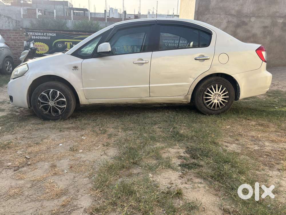 Maruti Suzuki Sx4 Vxi Bsiv, 2011, Petrol