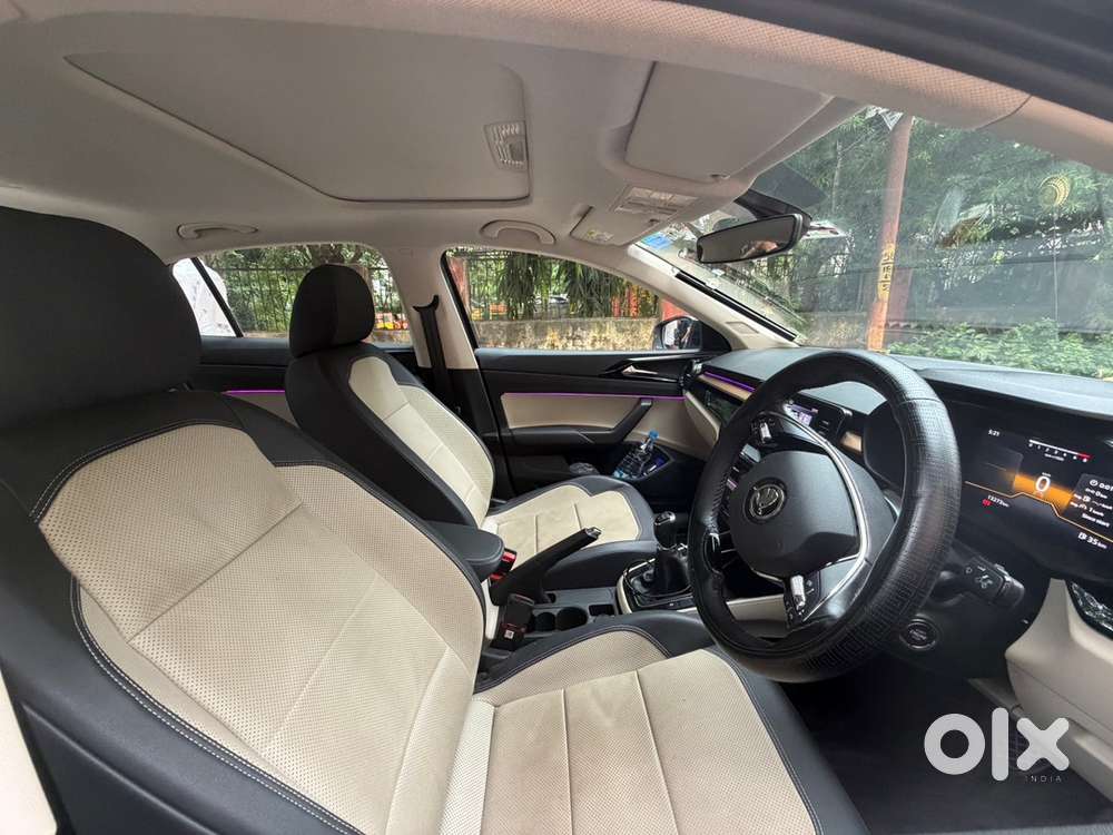 Skoda Slavia Petrol 2023