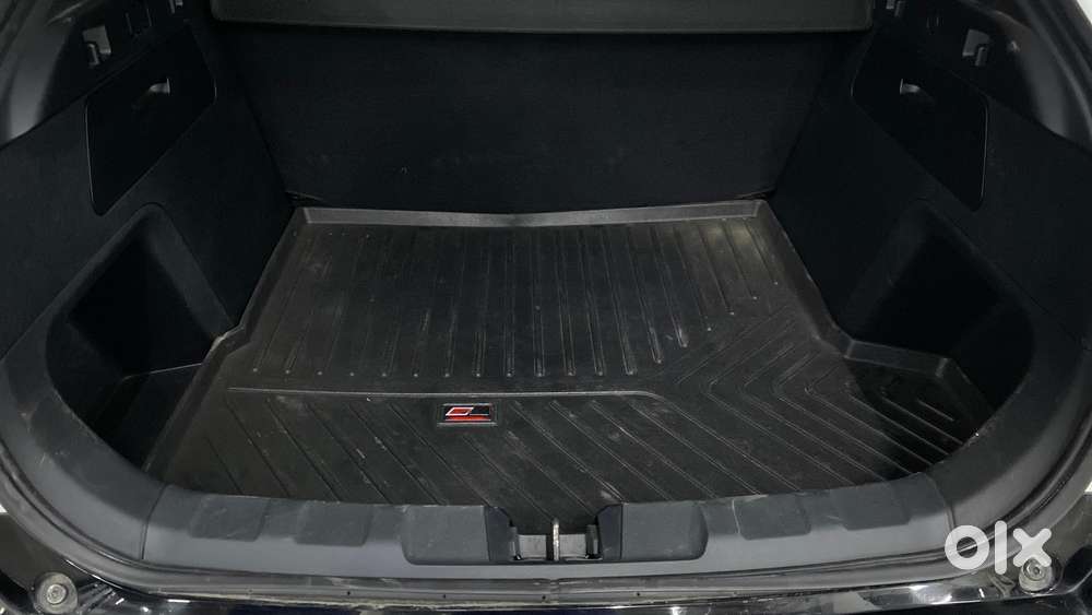 Tata Curvv Pure Plus 1.2 Revotron Petrol 7dca, 2025, Petrol