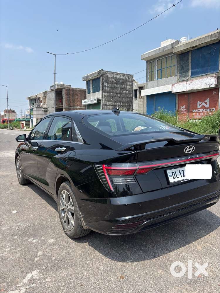 Hyundai Verna Sx 2025