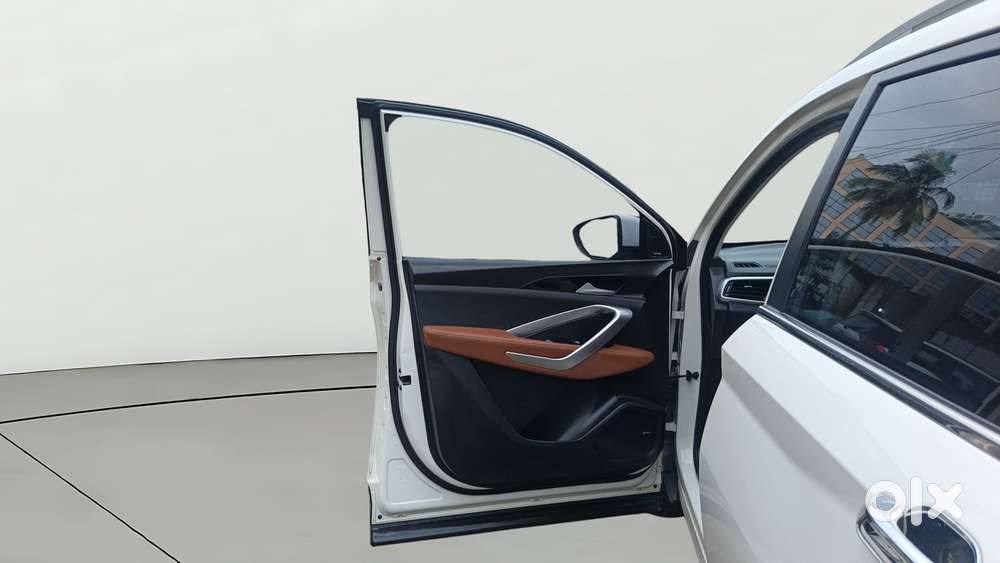 Mg Hector Plus 1.5 Sharp Turbo Cvt 6 Str, 2021, Petrol