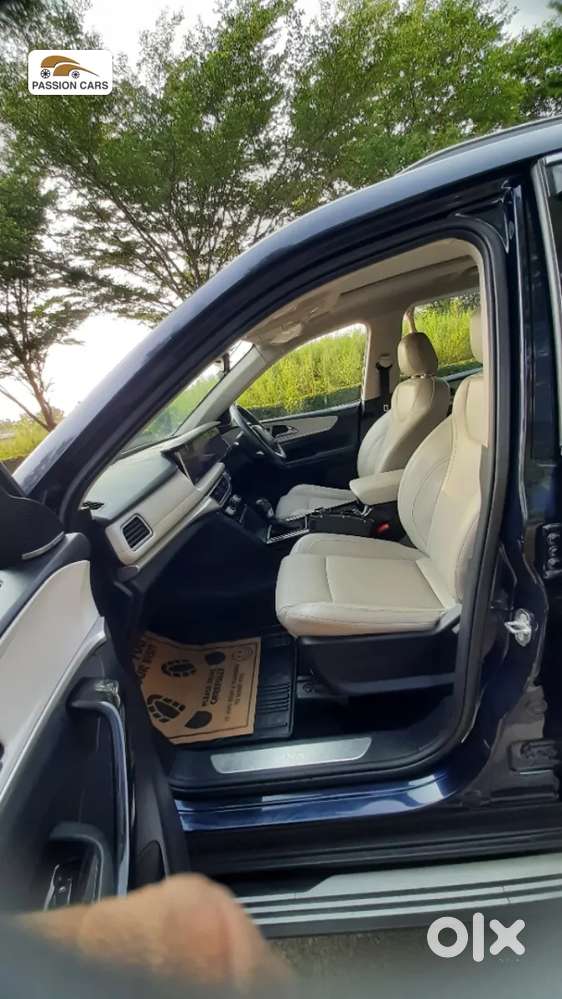 Mahindra Xuv700, 2022, Diesel