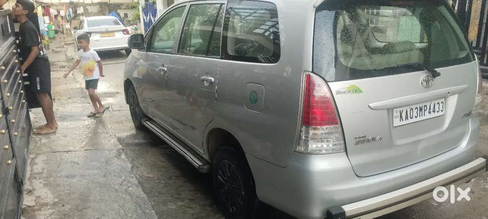 Toyota Innova Diesel 2011 Car