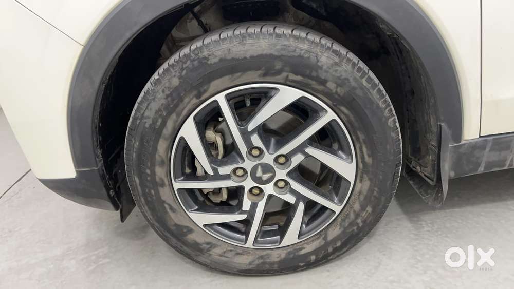 Mahindra Xuv300 W8 Option Diesel, 2023, Diesel