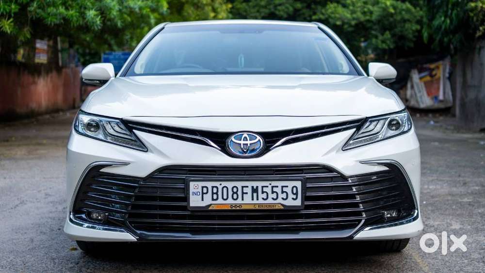 Toyota Camry Hybrid, 2024, Petrol