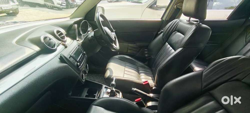 Maruti Suzuki Swift Vxi Ags, 2018, Petrol
