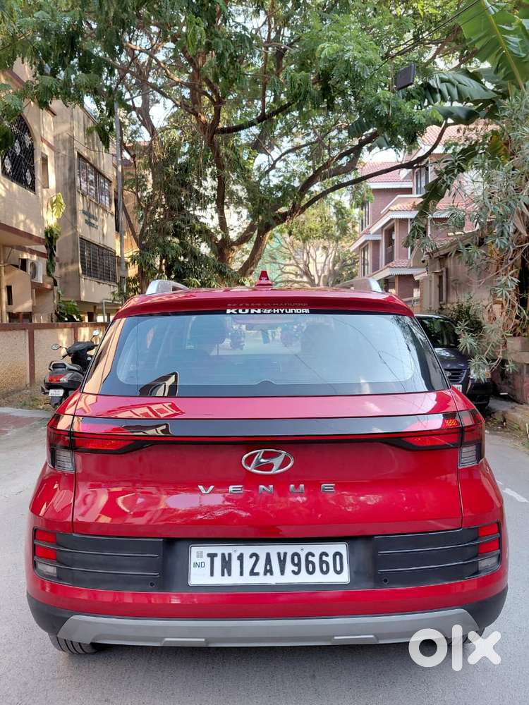 Hyundai Venue 1.2 S (o), 2022, Petrol