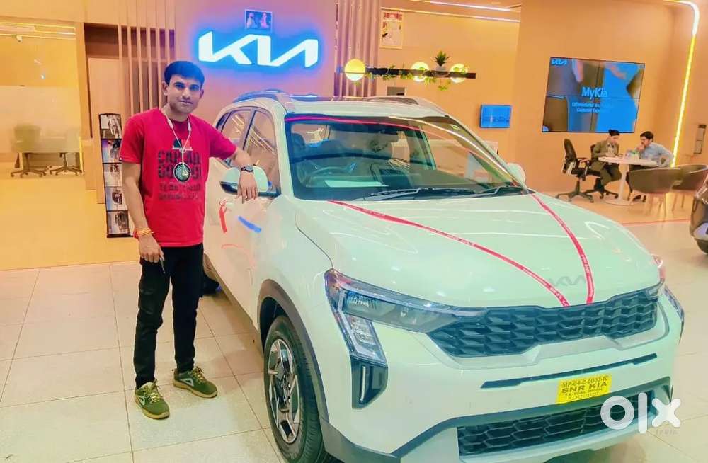 Kia Sonet 2025 / Petrol / Only 4500 Km Driven