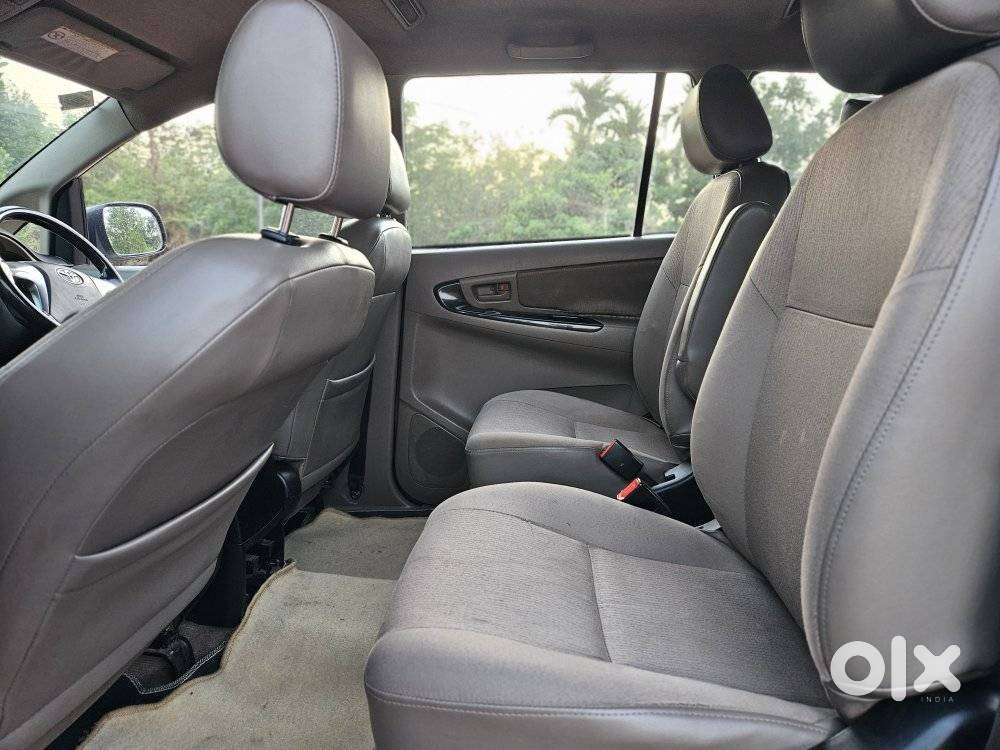 Toyota Innova 2.5 G (diesel) 7 Seater, 2016, Diesel