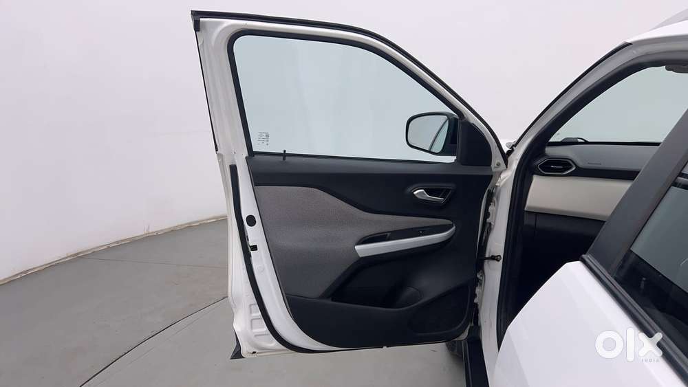 Nissan Magnite Xv Turbo, 2021, Petrol