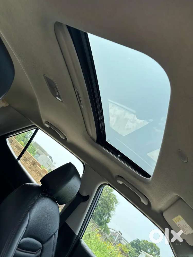 Hyundai Venue 2021 Top Model Diesel Well Maintained