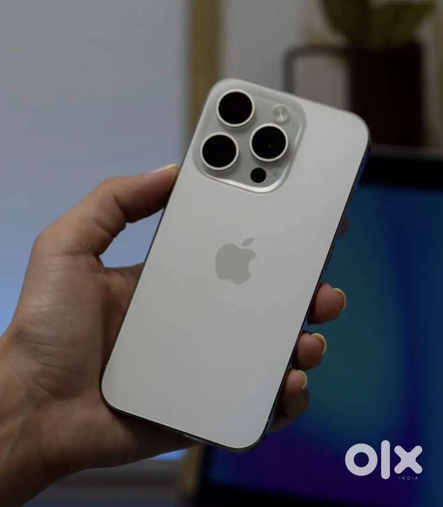 WHITE TITANIUM IN 15 PRO 256GB IN EXCELLENT CONDITION
