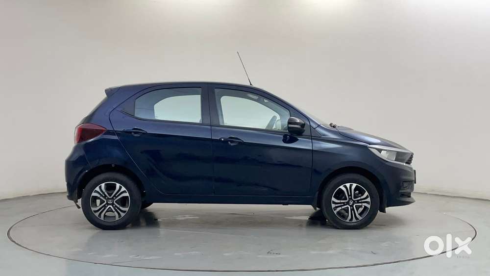 Tata Tiago 1.2 Revotron Xta, 2022, Petrol