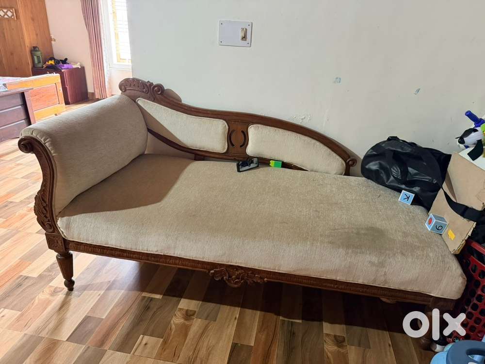 Sofa wooden