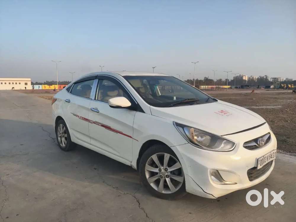 Hyundai Verna 2012 Diesel 150000 Km Driven