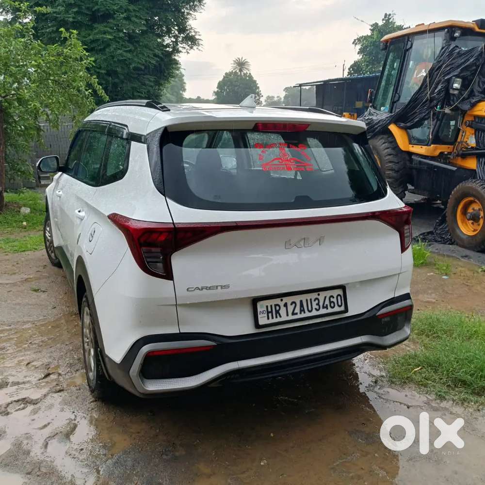 Kia Carens 2024 Petrol 25000 Km Driven