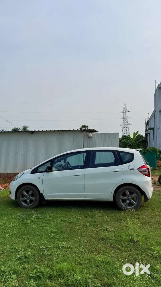 Honda Jazz 2012 Xmt Top Varient With Huge Boot Space