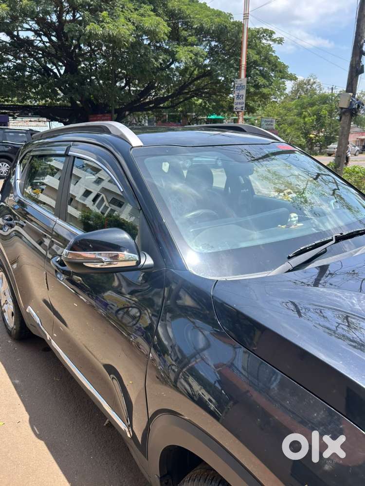 Kia Sonet Petrol 2023