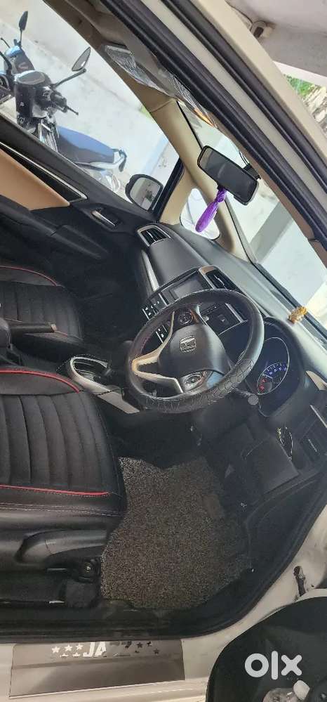 Non-negotiable - Honda Jazz 2021 Petrol 9920 Km Driven