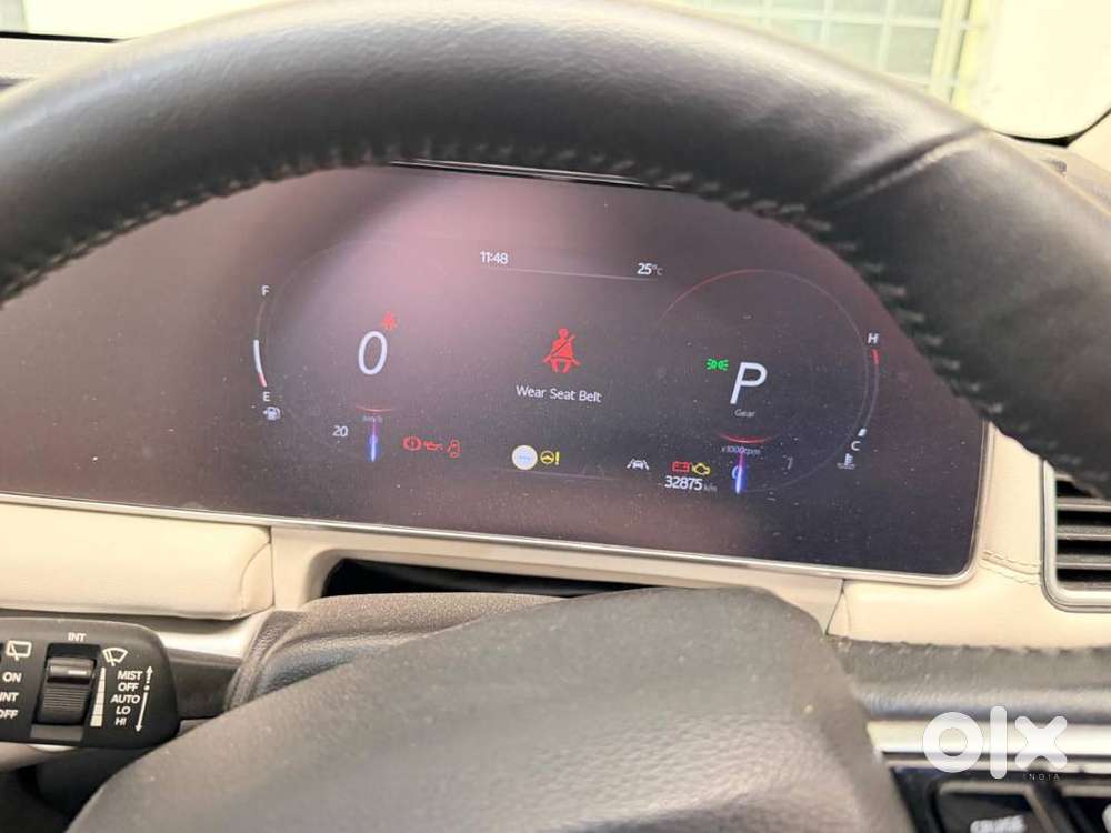 Mahindra Xuv700 At Awd Top End 2022 Diesel Well Maintained