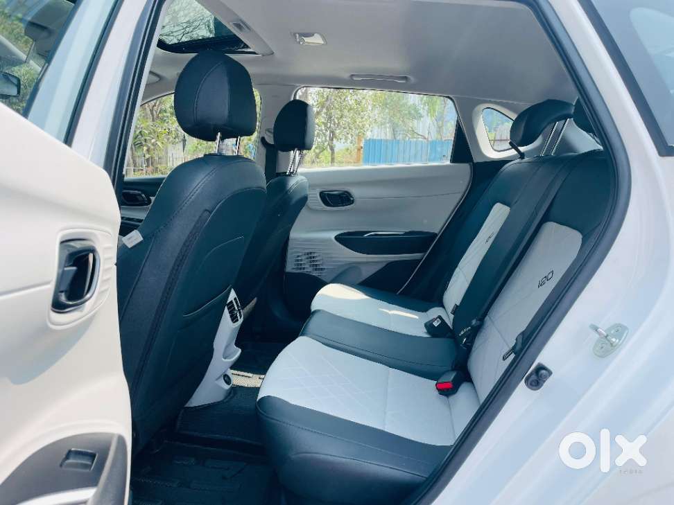 Hyundai I20 Asta (o) 1.2 Ivt, 2024, Petrol