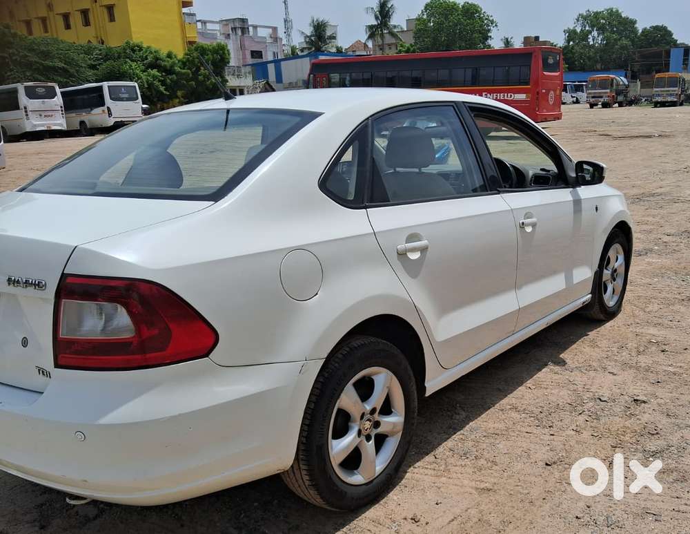 Skoda Rapid 1.6 Tdi Elegance, 2013, Diesel
