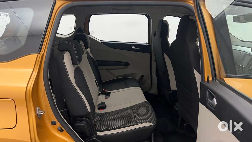 Renault Triber Rxz Easy-r Amt Dual Tone, 2022, Petrol