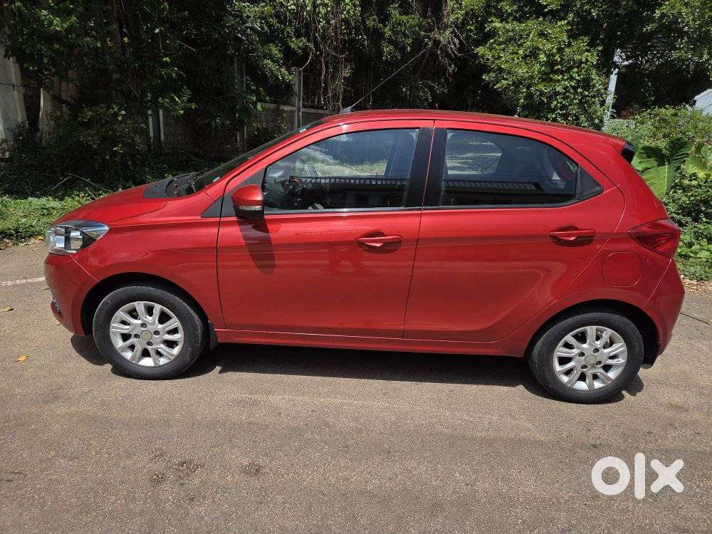 Tata Tiago 1.2 Revotron XZ, 2016, Petrol
