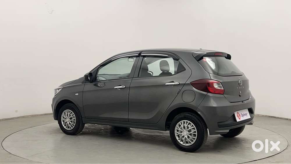 Tata Tiago Xe, 2025, Petrol