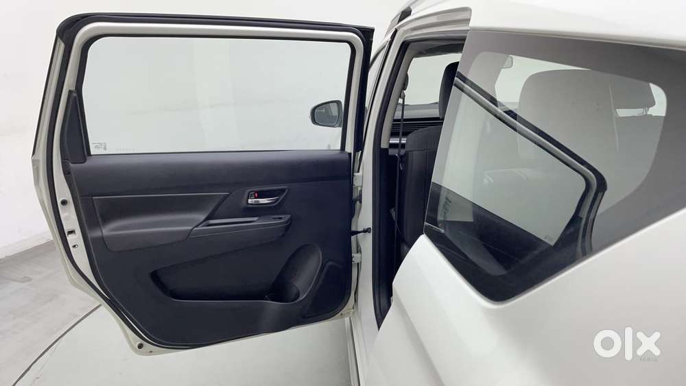 Maruti Suzuki Xl6 1.5 Zeta At, 2021, Petrol