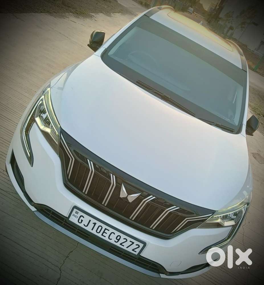 Mahindra Xuv700 2.2 Ax 5 Diesel At 7 Str, 2025, Diesel